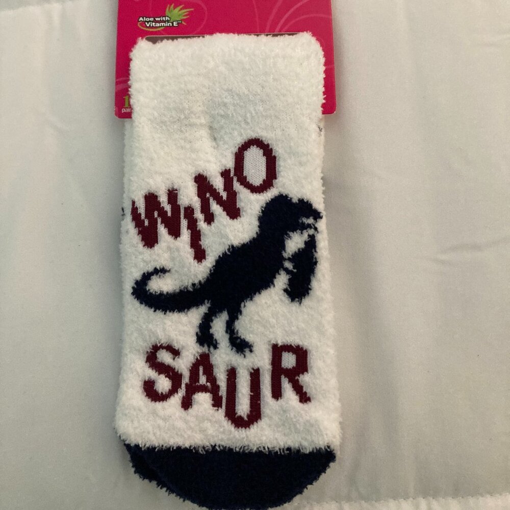 Winosaur Aloe Infused sox - size 5-11 Women's
